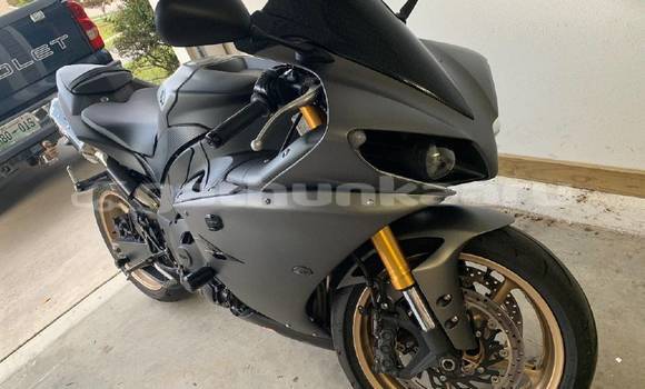 Buy Used Yamaha R1 Beige Bike in Buruni in Thaa Buy Used Yamaha R1 Beige Bike in Buruni in Thaa