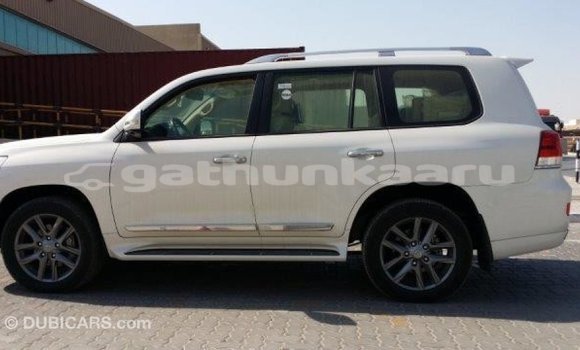 Buy Import Toyota Land Cruiser White Car in Import - Dubai in Baa Buy Import Toyota Land Cruiser White Car in Import - Dubai in Baa