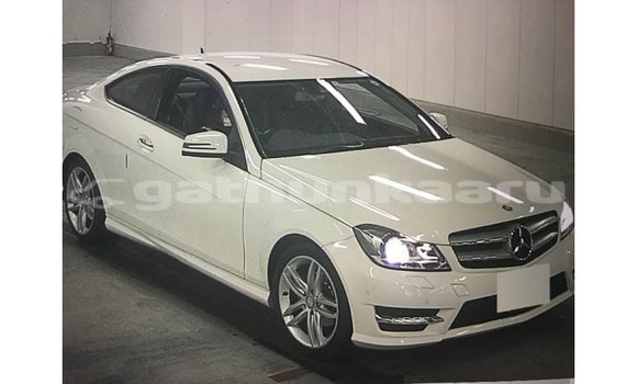 Buy Import Mercedes-Benz 190 White Car in Import - Dubai in Baa Buy Import Mercedes-Benz 190 White Car in Import - Dubai in Baa
