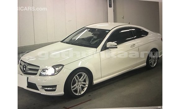 Buy Import Mercedes-Benz 190 White Car in Import - Dubai in Baa Buy Import Mercedes-Benz 190 White Car in Import - Dubai in Baa