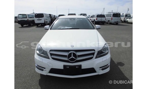 Buy Import Mercedes-Benz 190 White Car in Import - Dubai in Baa Buy Import Mercedes-Benz 190 White Car in Import - Dubai in Baa