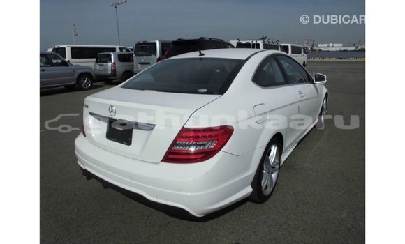 Buy Import Mercedes-Benz 190 White Car in Import - Dubai in Baa Buy Import Mercedes-Benz 190 White Car in Import - Dubai in Baa
