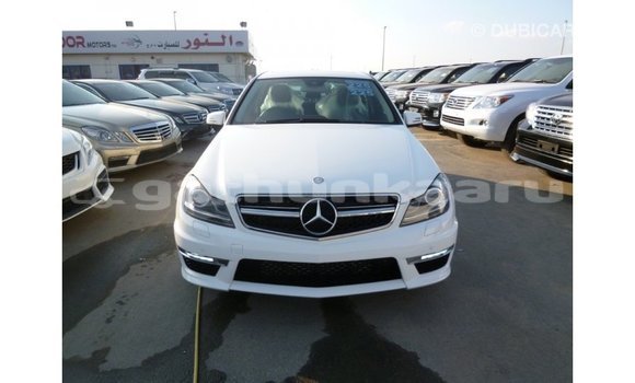 Buy Import Mercedes-Benz 200 White Car in Import - Dubai in Baa Buy Import Mercedes-Benz 200 White Car in Import - Dubai in Baa