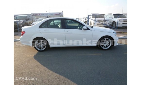 Buy Import Mercedes-Benz 200 White Car in Import - Dubai in Baa Buy Import Mercedes-Benz 200 White Car in Import - Dubai in Baa