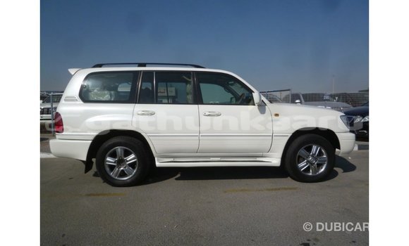 Buy Import Toyota Land Cruiser White Car in Import - Dubai in Baa Buy Import Toyota Land Cruiser White Car in Import - Dubai in Baa