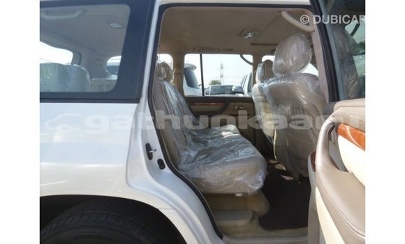 Buy Import Toyota Land Cruiser White Car in Import - Dubai in Baa Buy Import Toyota Land Cruiser White Car in Import - Dubai in Baa