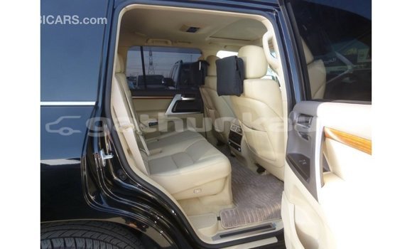 Buy Import Toyota Land Cruiser Black Car in Import - Dubai in Baa Buy Import Toyota Land Cruiser Black Car in Import - Dubai in Baa
