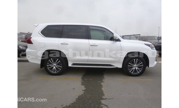 Buy Import Lexus LX White Car in Import - Dubai in Baa Buy Import Lexus LX White Car in Import - Dubai in Baa