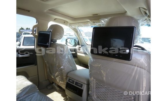 Buy Import Toyota Land Cruiser White Car in Import - Dubai in Baa Buy Import Toyota Land Cruiser White Car in Import - Dubai in Baa