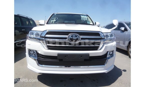 Buy Import Toyota Land Cruiser White Car in Import - Dubai in Baa Buy Import Toyota Land Cruiser White Car in Import - Dubai in Baa