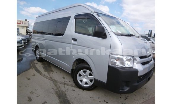 Buy Import Toyota Hiace Other Car in Import - Dubai in Baa Buy Import Toyota Hiace Other Car in Import - Dubai in Baa