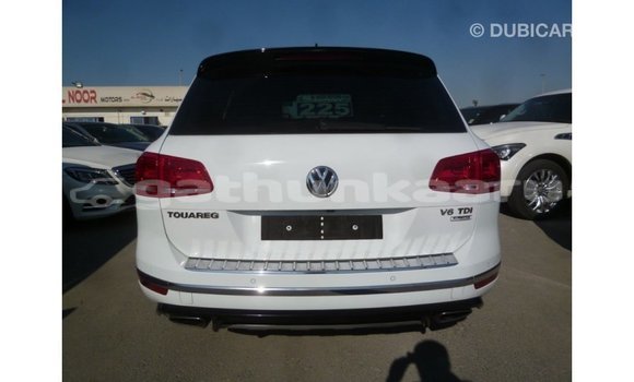 Buy Import Volkswagen Touareg White Car in Import - Dubai in Baa Buy Import Volkswagen Touareg White Car in Import - Dubai in Baa