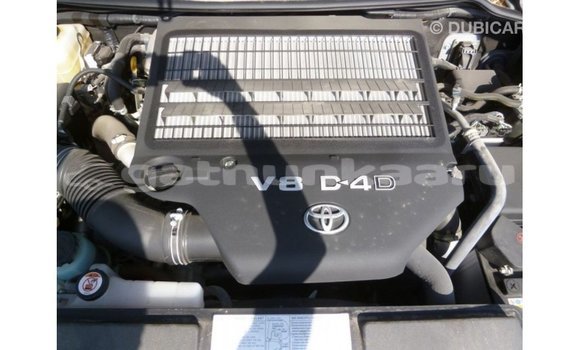 Buy Import Toyota Land Cruiser Other Car in Import - Dubai in Baa Buy Import Toyota Land Cruiser Other Car in Import - Dubai in Baa