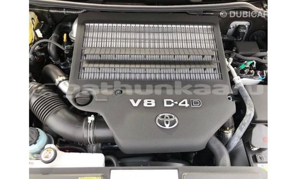 Buy Import Toyota Land Cruiser Black Car in Import - Dubai in Baa Buy Import Toyota Land Cruiser Black Car in Import - Dubai in Baa