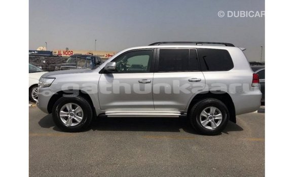 Buy Import Toyota Land Cruiser Other Car in Import - Dubai in Baa Buy Import Toyota Land Cruiser Other Car in Import - Dubai in Baa