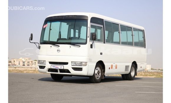 Buy Import Nissan 350Z White Car in Import - Dubai in Baa Buy Import Nissan 350Z White Car in Import - Dubai in Baa