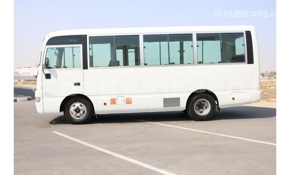 Buy Import Nissan 350Z White Car in Import - Dubai in Baa Buy Import Nissan 350Z White Car in Import - Dubai in Baa