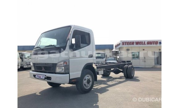 Buy Import Mitsubishi Carisma White Car in Import - Dubai in Baa Buy Import Mitsubishi Carisma White Car in Import - Dubai in Baa