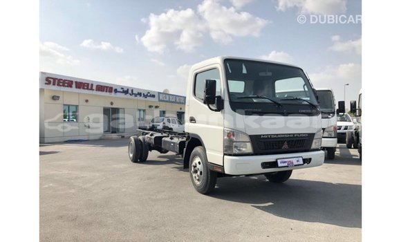 Buy Import Mitsubishi Carisma White Car in Import - Dubai in Baa Buy Import Mitsubishi Carisma White Car in Import - Dubai in Baa