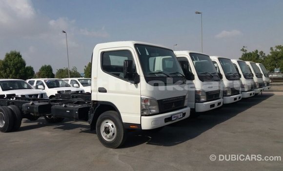 Buy Import Mitsubishi Carisma White Car in Import - Dubai in Baa Buy Import Mitsubishi Carisma White Car in Import - Dubai in Baa