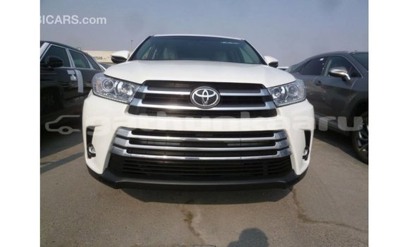 Buy Import Toyota Kluger White Car in Import - Dubai in Baa Buy Import Toyota Kluger White Car in Import - Dubai in Baa