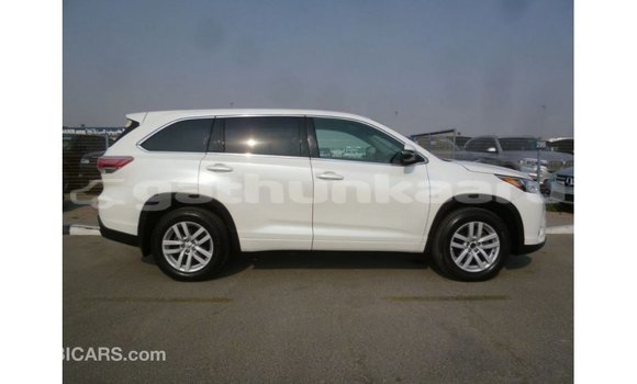 Buy Import Toyota Kluger White Car in Import - Dubai in Baa Buy Import Toyota Kluger White Car in Import - Dubai in Baa