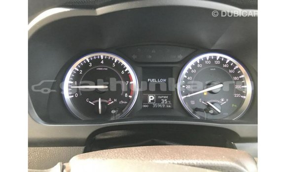 Buy Import Toyota Kluger White Car in Import - Dubai in Baa Buy Import Toyota Kluger White Car in Import - Dubai in Baa