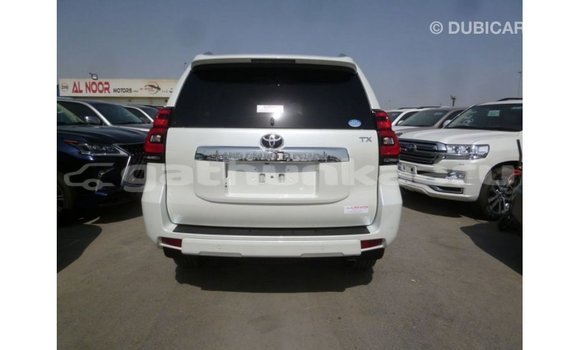 Buy Import Toyota Prado White Car in Import - Dubai in Baa Buy Import Toyota Prado White Car in Import - Dubai in Baa