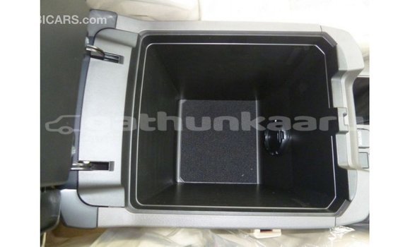 Buy Import Toyota Prado White Car in Import - Dubai in Baa Buy Import Toyota Prado White Car in Import - Dubai in Baa