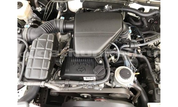 Buy Import Toyota Prado White Car in Import - Dubai in Baa Buy Import Toyota Prado White Car in Import - Dubai in Baa