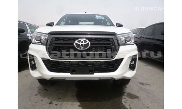 Buy Import Toyota Hilux White Car in Import - Dubai in Baa Buy Import Toyota Hilux White Car in Import - Dubai in Baa