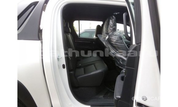 Buy Import Toyota Hilux White Car in Import - Dubai in Baa Buy Import Toyota Hilux White Car in Import - Dubai in Baa