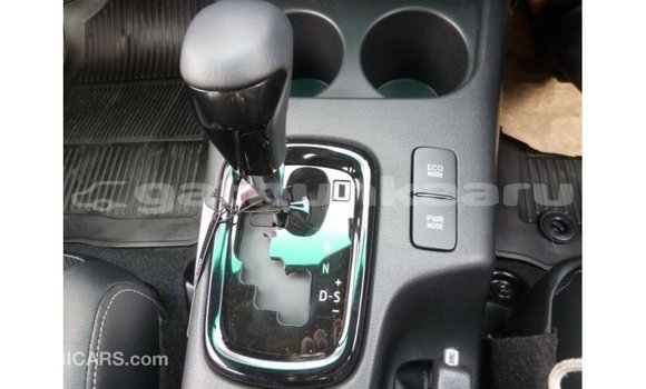 Buy Import Toyota Hilux White Car in Import - Dubai in Baa Buy Import Toyota Hilux White Car in Import - Dubai in Baa