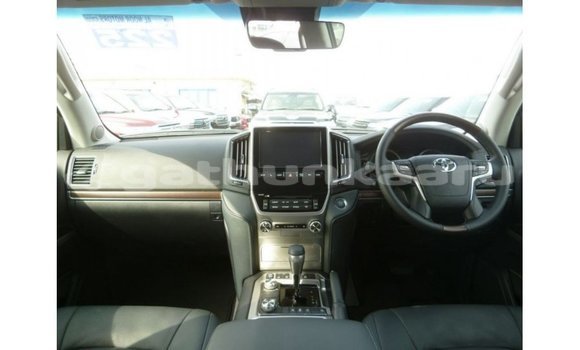 Buy Import Toyota Land Cruiser Other Car in Import - Dubai in Baa Buy Import Toyota Land Cruiser Other Car in Import - Dubai in Baa