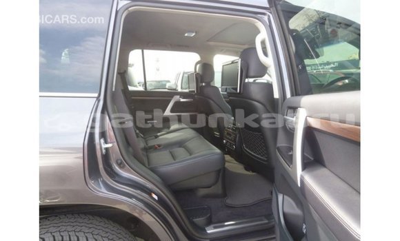 Buy Import Toyota Land Cruiser Other Car in Import - Dubai in Baa Buy Import Toyota Land Cruiser Other Car in Import - Dubai in Baa