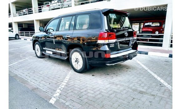 Buy Import Toyota Land Cruiser Black Car in Import - Dubai in Baa Buy Import Toyota Land Cruiser Black Car in Import - Dubai in Baa