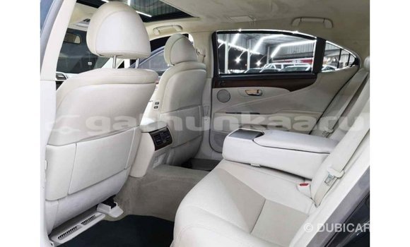 Buy Import Lexus LS Other Car in Import - Dubai in Baa Buy Import Lexus LS Other Car in Import - Dubai in Baa