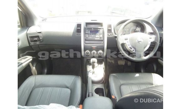 Buy Import Nissan Evalia White Truck in Import - Dubai in Baa Buy Import Nissan Evalia White Truck in Import - Dubai in Baa