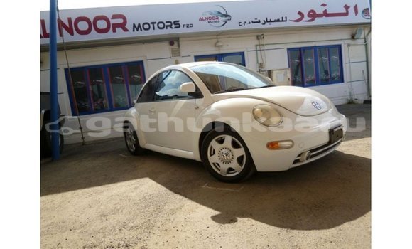 Buy Import Volkswagen Beetle White Car in Import - Dubai in Baa
