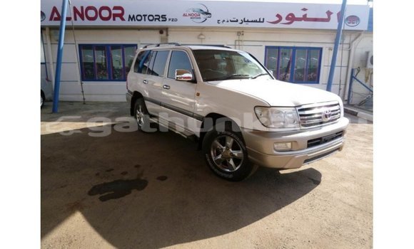Buy Import Toyota Land Cruiser White Car in Import - Dubai in Baa Buy Import Toyota Land Cruiser White Car in Import - Dubai in Baa