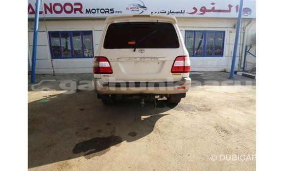 Buy Import Toyota Land Cruiser White Car in Import - Dubai in Baa Buy Import Toyota Land Cruiser White Car in Import - Dubai in Baa
