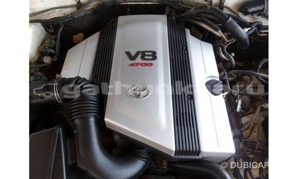 Buy Import Toyota Land Cruiser White Car in Import - Dubai in Baa Buy Import Toyota Land Cruiser White Car in Import - Dubai in Baa