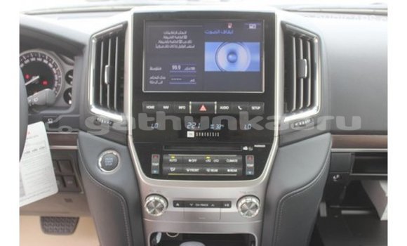 Buy Import Toyota Land Cruiser White Car in Import - Dubai in Baa Buy Import Toyota Land Cruiser White Car in Import - Dubai in Baa