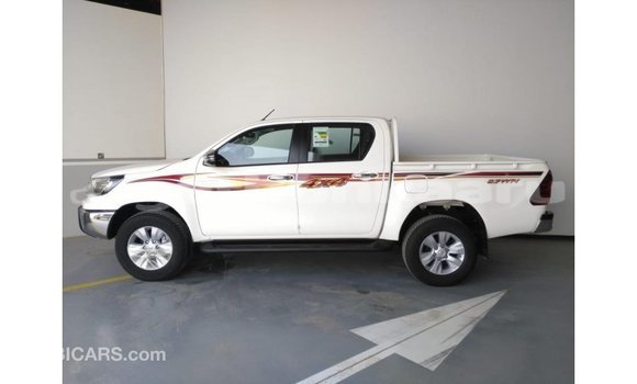 Buy Import Toyota Hilux White Car in Import - Dubai in Baa Buy Import Toyota Hilux White Car in Import - Dubai in Baa