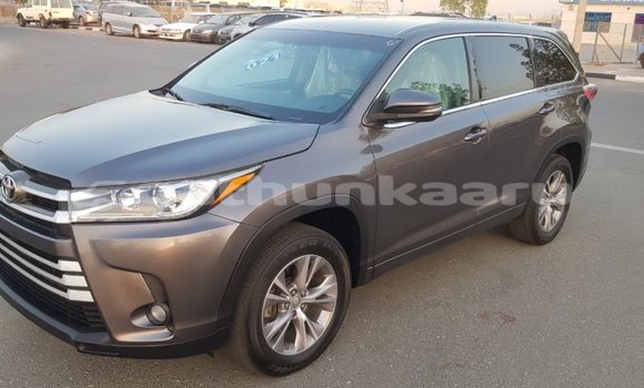 Buy Import Toyota Highlander Other Car in Import - Dubai in Baa Buy Import Toyota Highlander Other Car in Import - Dubai in Baa