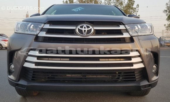 Buy Import Toyota Highlander Other Car in Import - Dubai in Baa Buy Import Toyota Highlander Other Car in Import - Dubai in Baa