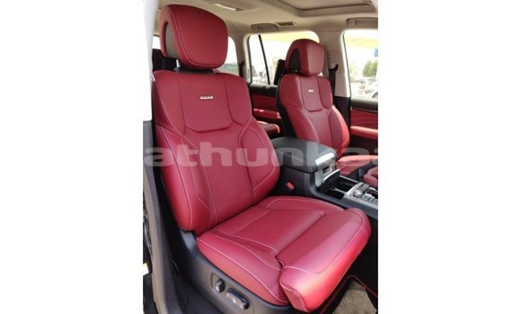 Buy Import Toyota Land Cruiser Black Car in Import - Dubai in Baa Buy Import Toyota Land Cruiser Black Car in Import - Dubai in Baa