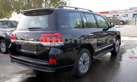 Buy Import Toyota Land Cruiser Black Car in Import - Dubai in Baa Buy Import Toyota Land Cruiser Black Car in Import - Dubai in Baa