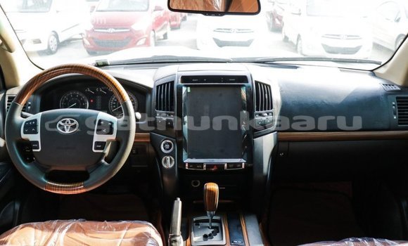 Buy Import Toyota Land Cruiser Black Car in Import - Dubai in Baa Buy Import Toyota Land Cruiser Black Car in Import - Dubai in Baa