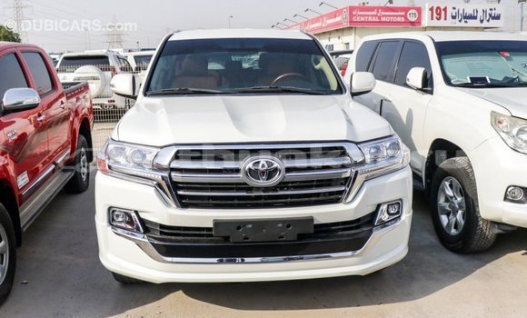 Buy Import Toyota Land Cruiser White Car in Import - Dubai in Baa Buy Import Toyota Land Cruiser White Car in Import - Dubai in Baa